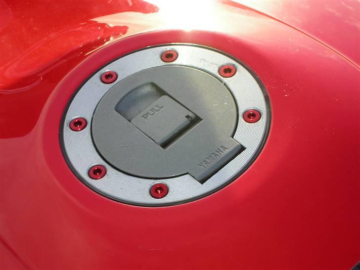 Yamaha yzf r6  SOLGT/totalskadet billede 11