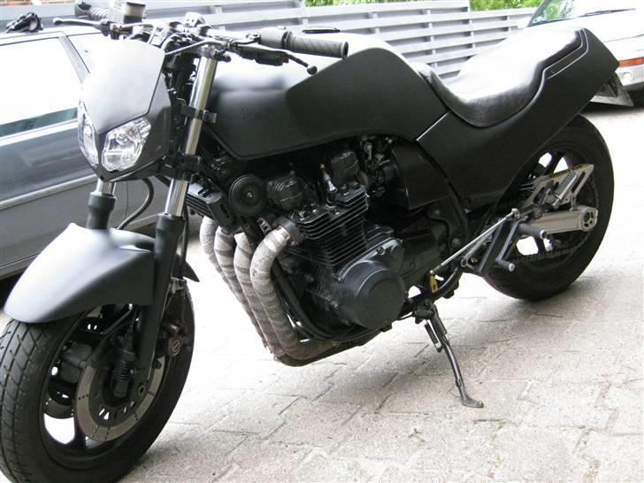 Kawasaki GPZ 1100 uni-trak Solgt billede 3