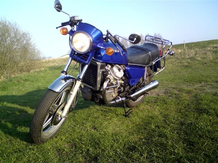 Honda                    CX 500 - Endelig færdig efter en lang vinter. Taget  09.04.09 lig efter Esbjerg Påsketræf billede 1