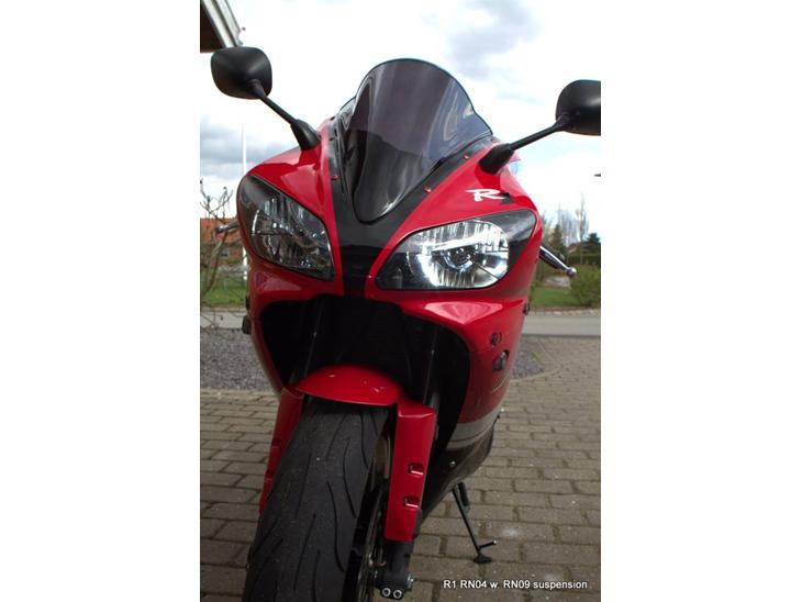 Yamaha YZF-R1 (Solgt) - Så er den klar til endnu en sæson. billede 1
