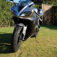 Yamaha yzf r1