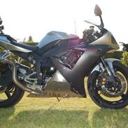 Yamaha yzf r1