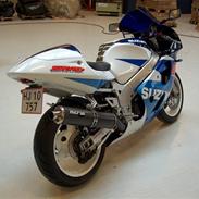 Suzuki GSX-R 600  (TIL SALG)