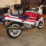 Honda cbr 1000 f  
