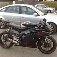 Yamaha R6