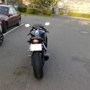 Yamaha R6