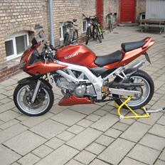 Suzuki sv 650s "solgt"