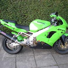 Kawasaki ZX9R 