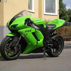 Kawasaki zx6r ninja