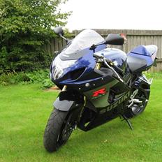 Suzuki GSX-R 750