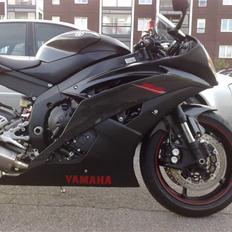 Yamaha R6