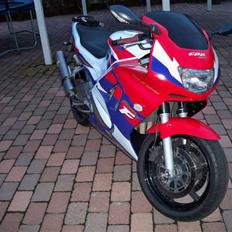 Honda cbr 600 f3