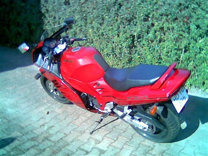 Suzuki rf 900r billede 3