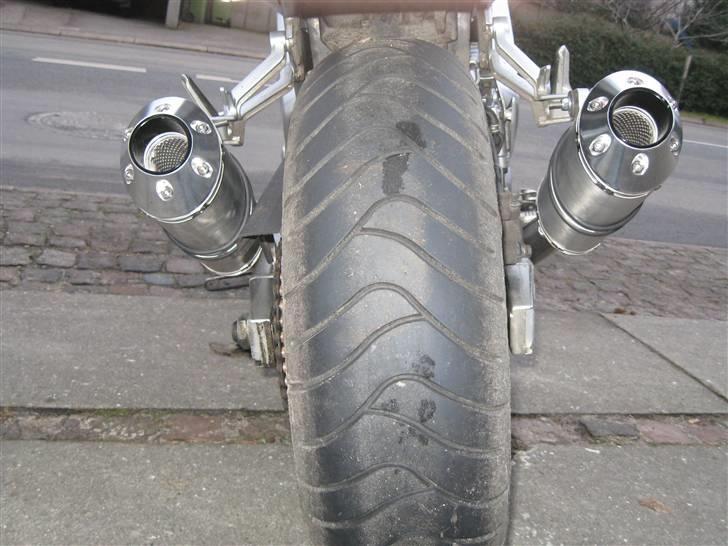 Suzuki SV 1000 S " SOLGT " billede 4