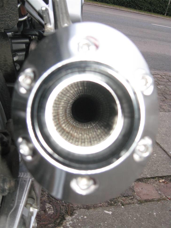 Suzuki SV 1000 S " SOLGT " billede 5