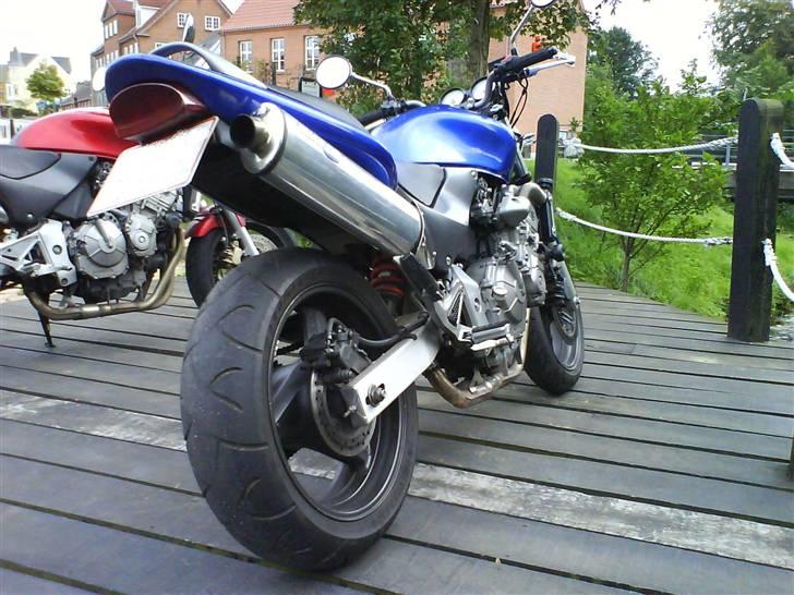 Honda hornet (SOLGT) billede 2