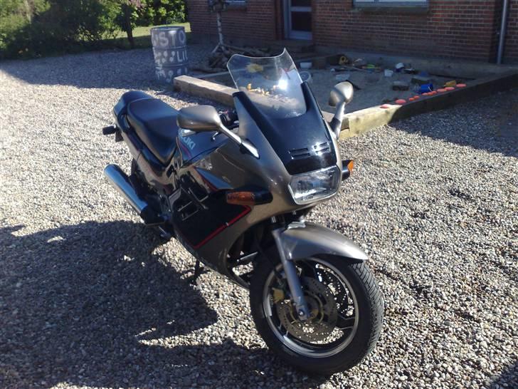 Suzuki gsx1100f billede 1