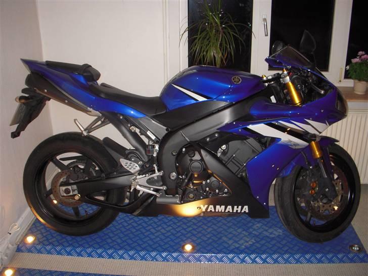 Yamaha YZF-R1 billede 4