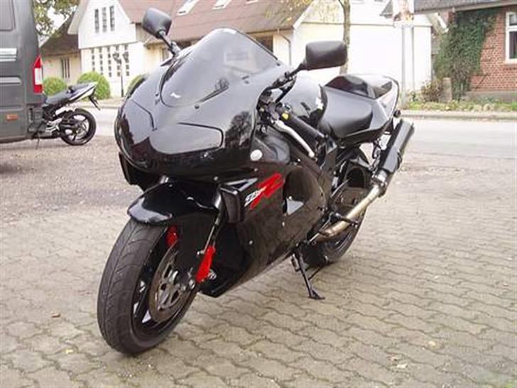 Suzuki tl1000r billede 3