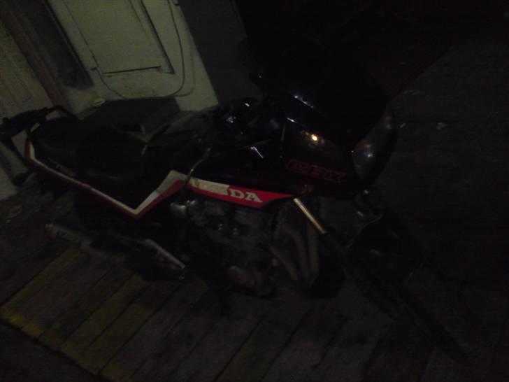 Honda CBX 750F billede 2