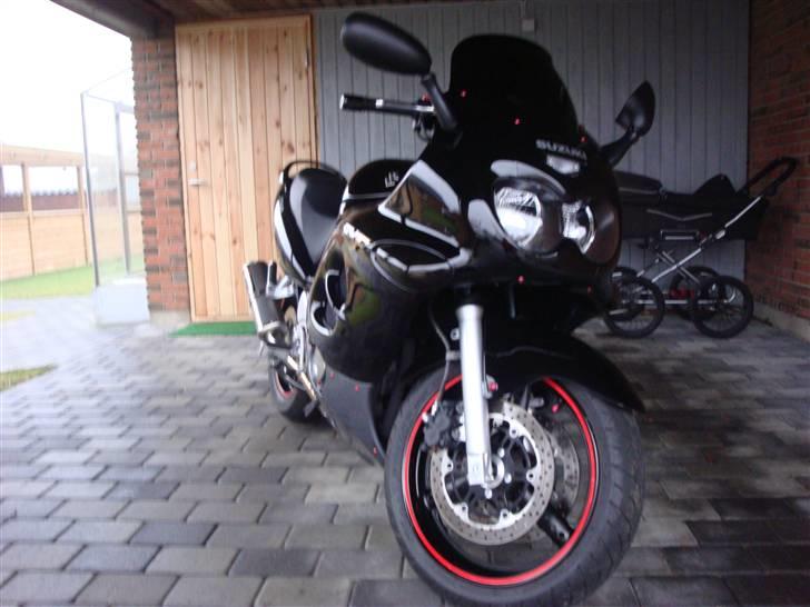 Suzuki GSX750F "Solgt" billede 14