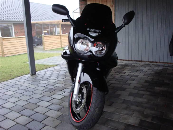 Suzuki GSX750F "Solgt" billede 17