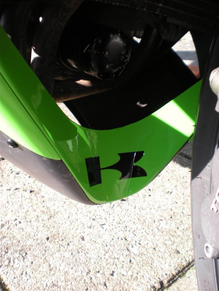 Kawasaki ZX9R  billede 6