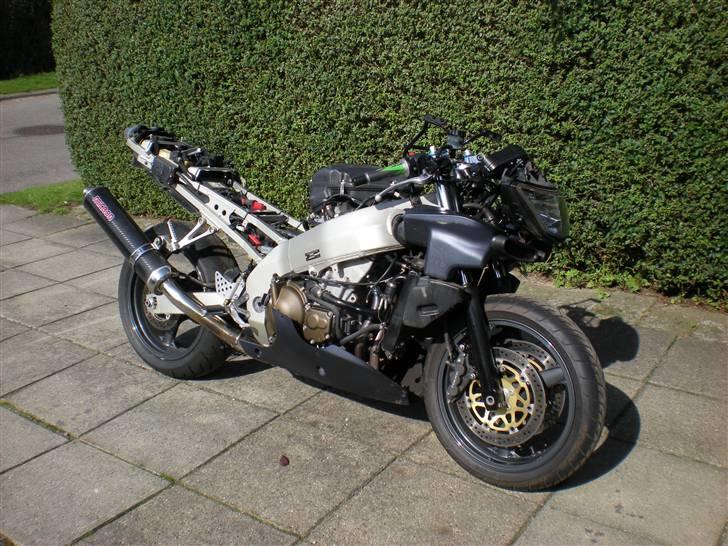 Kawasaki ZX9R  billede 7