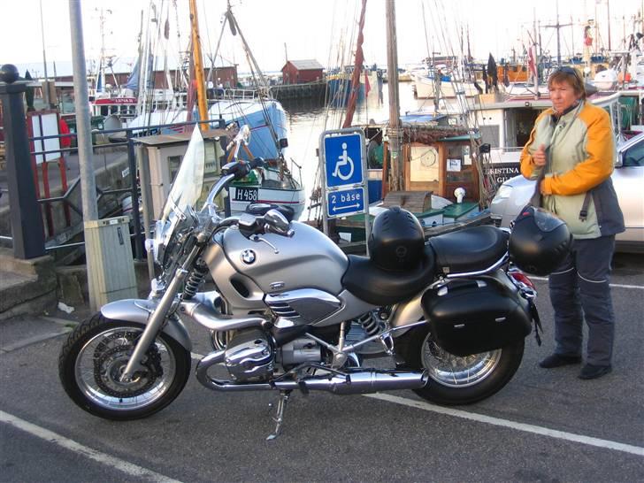 BMW R1200C - min smukke kone og smukke mc på havnen i Gilleleje billede 10