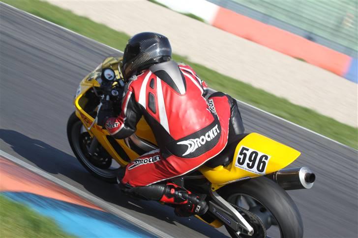 Yamaha YZF R6 Banejern - SOLGT - Lausitzring ´09 billede 7