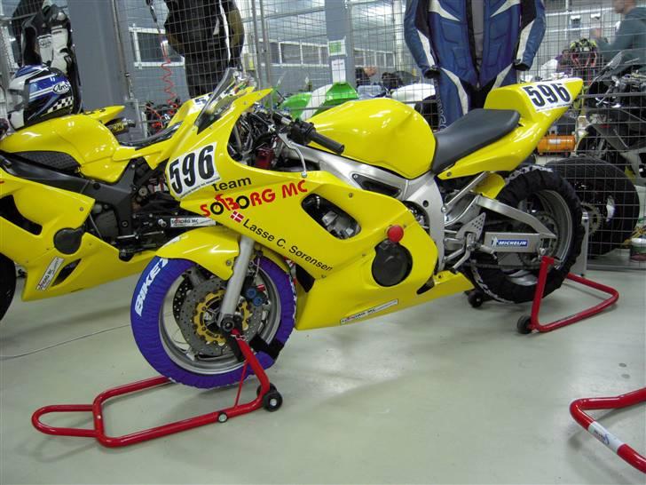 Yamaha YZF R6 Banejern - SOLGT - Lausitzring ´09 billede 9
