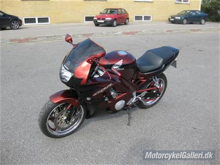 Honda cbr 600F SOLGT billede 1