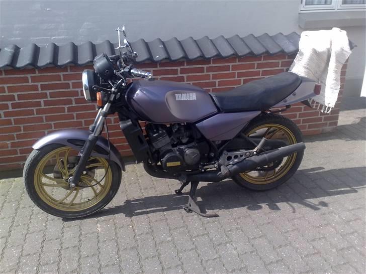 Yamaha RD 250 LC (solgt) billede 1