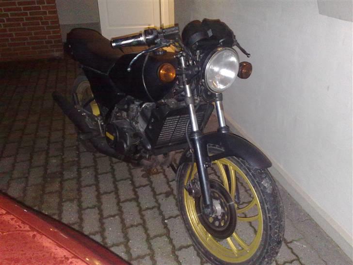 Yamaha RD 250 LC (solgt) billede 3