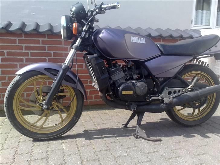 Yamaha RD 250 LC (solgt) - Guld fælge. det holder! :) billede 7