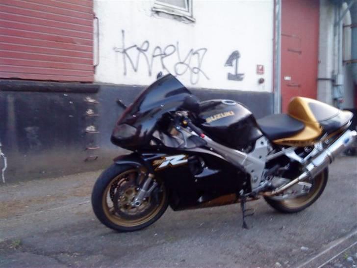 Suzuki TL1000R billede 1