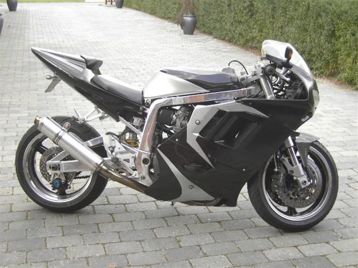 Suzuki GSX-R 1100M billede 1