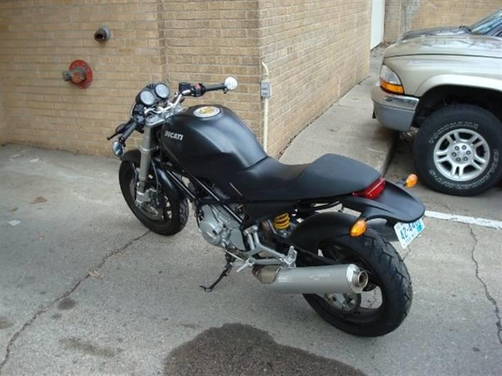 Ducati Monster 620 Dark *SOLGT* billede 1