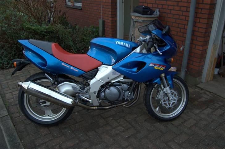 Yamaha SZR 660 billede 4