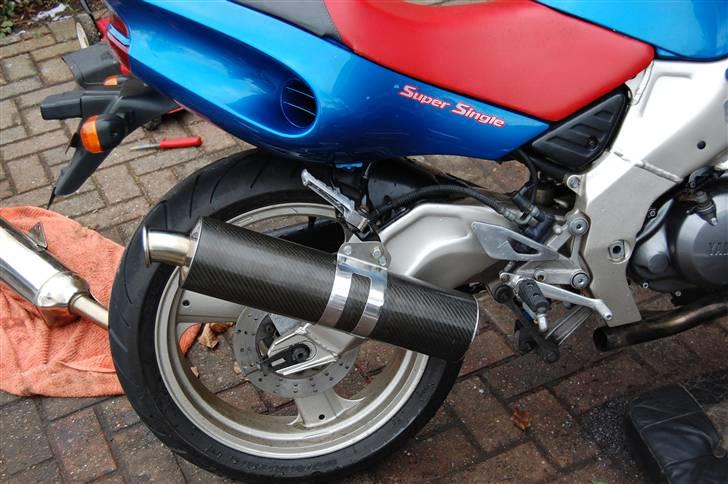 Yamaha SZR 660 - Potten er ved at blive passet til. billede 5