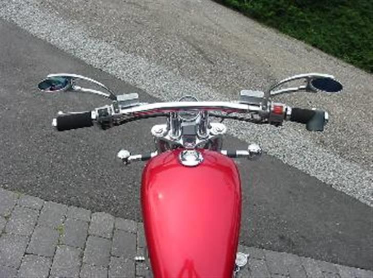 Suzuki Intruder VS800 (Solgt) billede 6