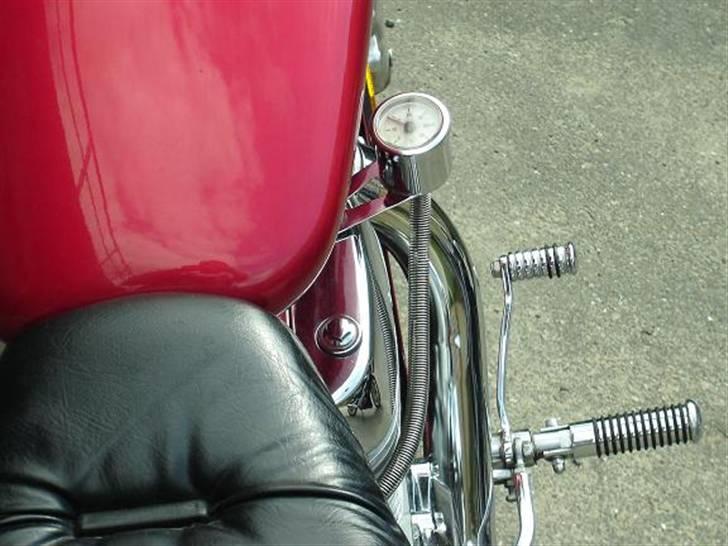 Suzuki Intruder VS800 (Solgt) billede 7