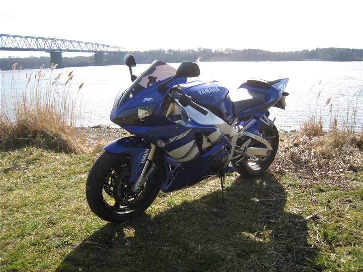 Yamaha yzf-r1 billede 4