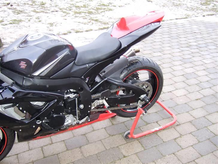 Suzuki gsxr 750 k7  billede 6