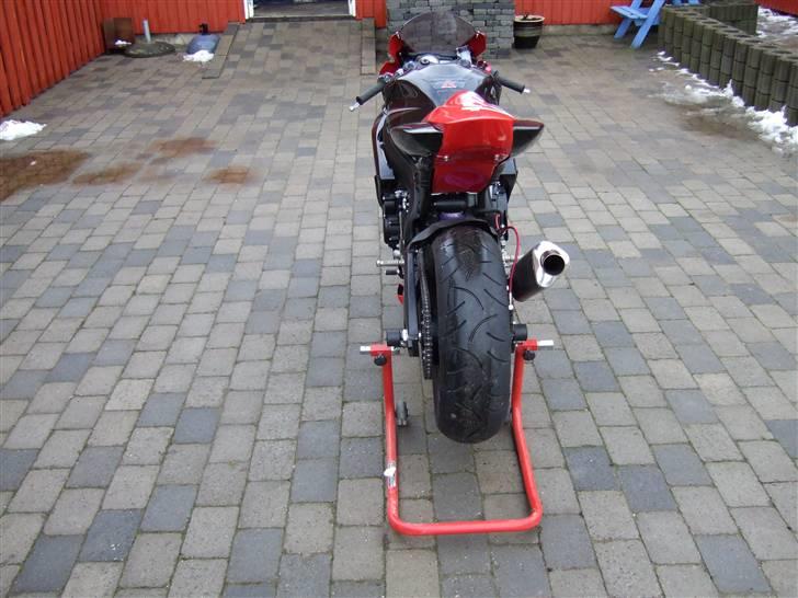 Suzuki gsxr 750 k7  billede 8