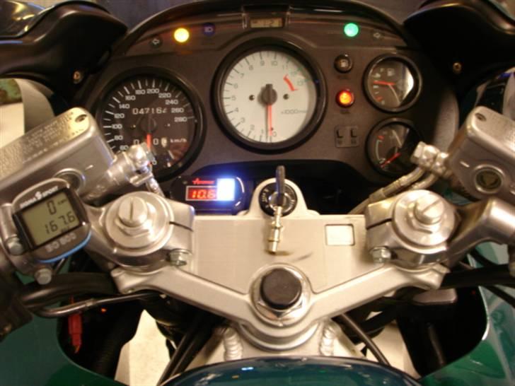 Honda VFR 750 billede 10