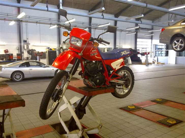 Honda xl 250 r SOLGT billede 4