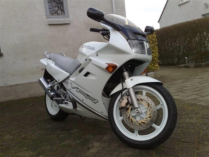 Honda VFR 750F [SOLGT] - Dag 1 i DK billede 4