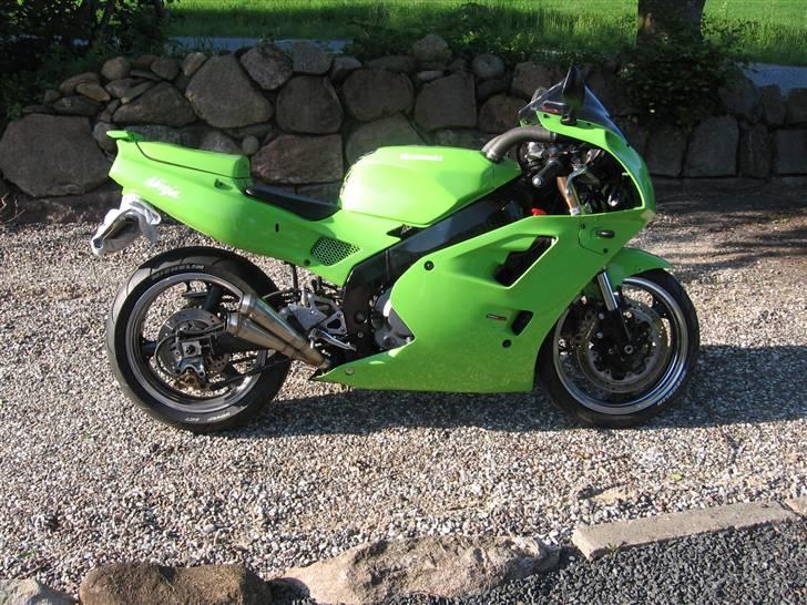 Kawasaki zxr 400 solgt billede 1