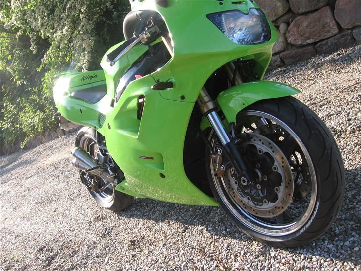 Kawasaki zxr 400 solgt billede 2